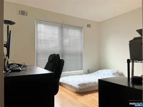 1484 Westgate Drive Fort Lee NJ 07024