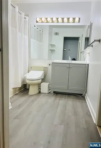 1484 Westgate Drive Fort Lee NJ 07024