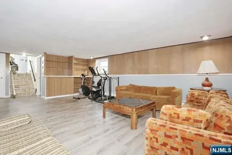 65 Haven Avenue Bergenfield NJ 07621
