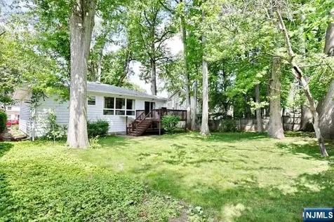 65 Haven Avenue Bergenfield NJ 07621