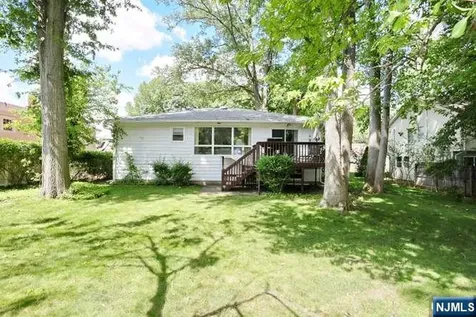 65 Haven Avenue Bergenfield NJ 07621