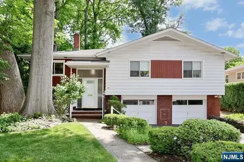65 Haven Avenue Bergenfield NJ 07621