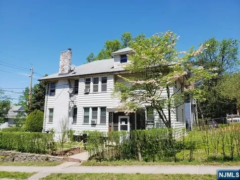 557 Grand Avenue Leonia NJ 07605