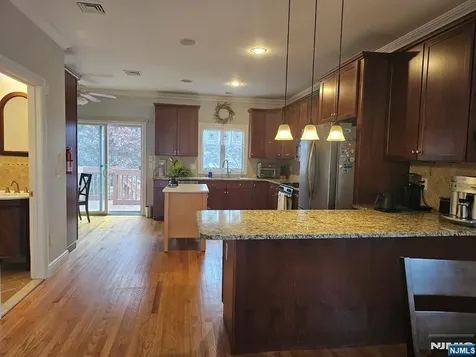 376 Aurora Avenue Cliffside Park NJ 07010