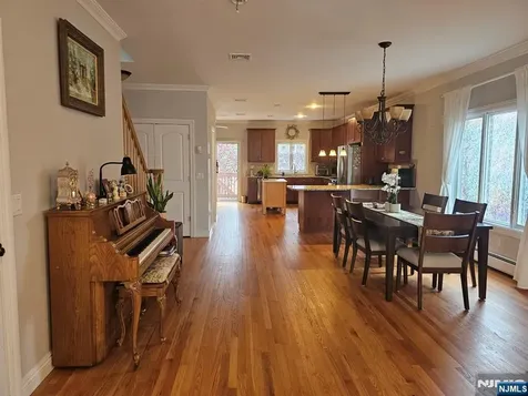 376 Aurora Avenue Cliffside Park NJ 07010