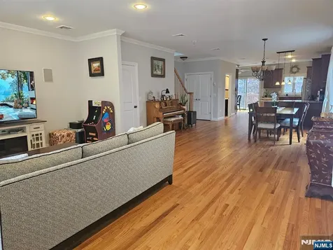 376 Aurora Avenue Cliffside Park NJ 07010