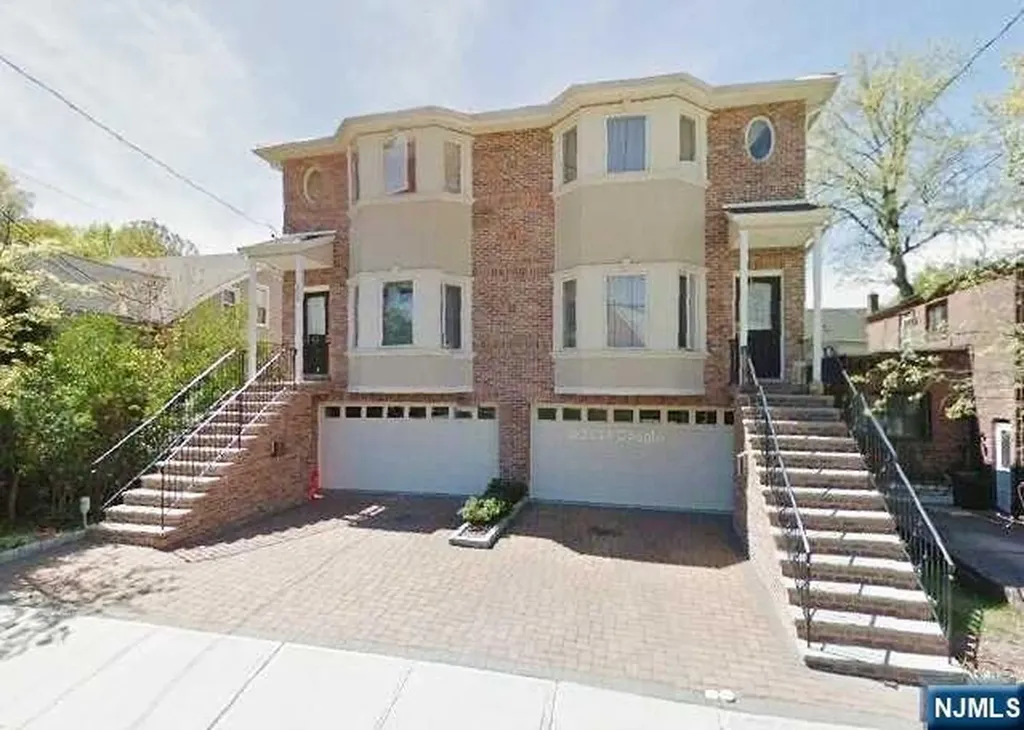 376 Aurora Avenue Cliffside Park NJ 07010