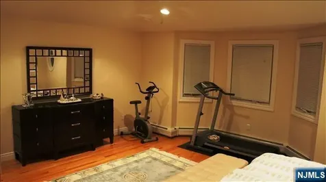 376 Aurora Avenue Cliffside Park NJ 07010