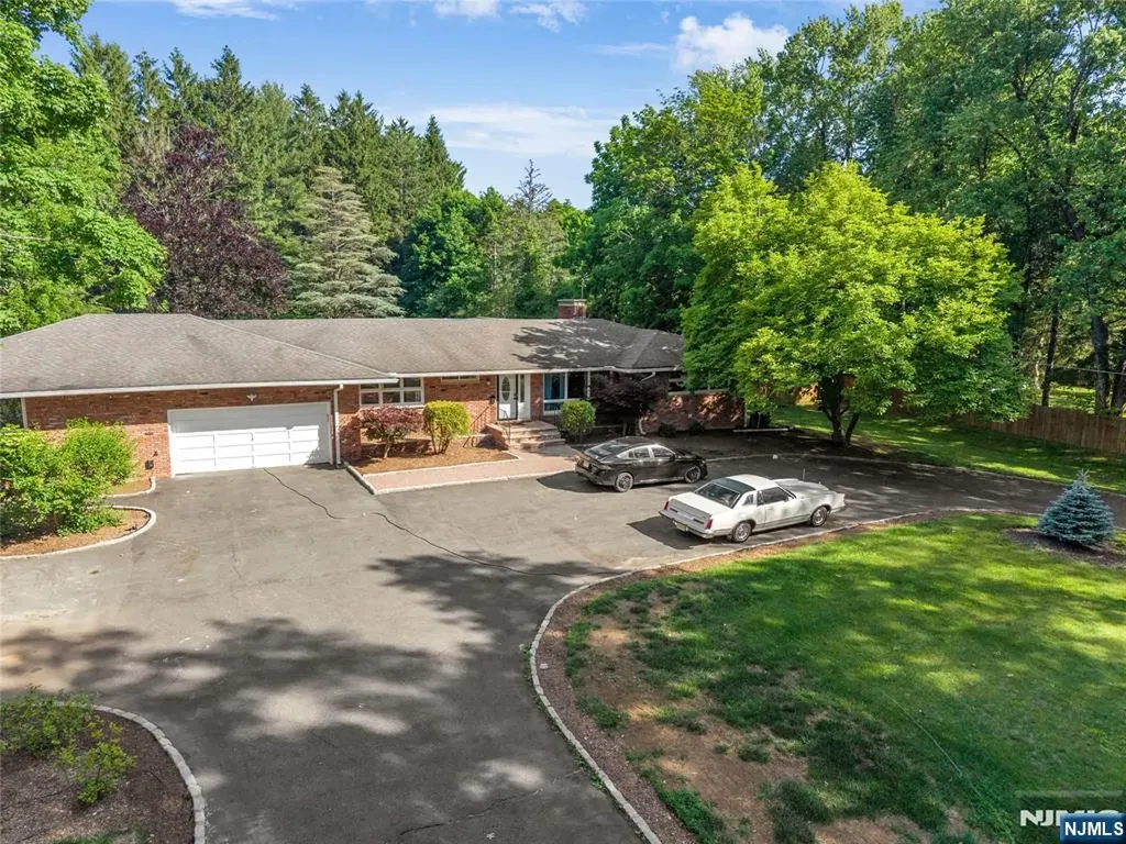 20 Conkling Road Roxbury Township NJ 07836