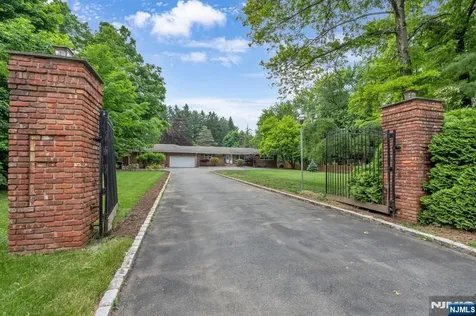 20 Conkling Road Roxbury Township NJ 07836