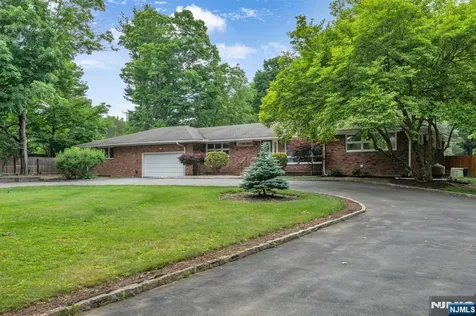 20 Conkling Road Roxbury Township NJ 07836