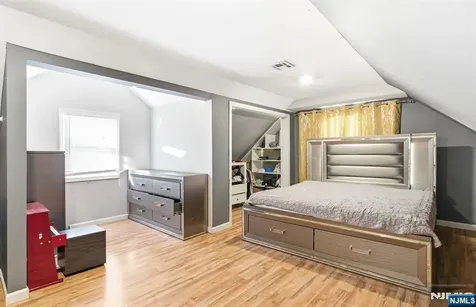 246 E 2nd Avenue Roselle NJ 07203