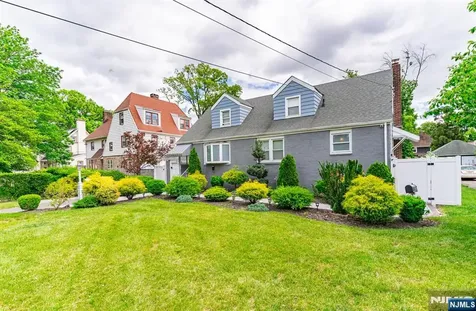 246 E 2nd Avenue Roselle NJ 07203