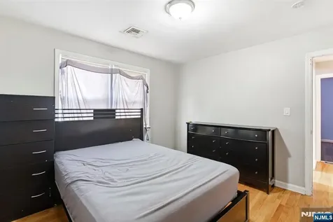 246 E 2nd Avenue Roselle NJ 07203
