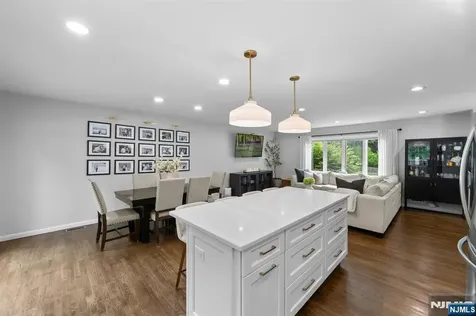 34 N Middletown Road Montvale NJ 07645