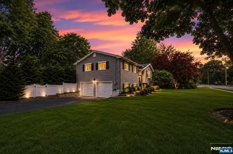 34 N Middletown Road Montvale NJ 07645