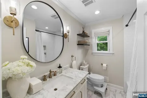 34 N Middletown Road Montvale NJ 07645