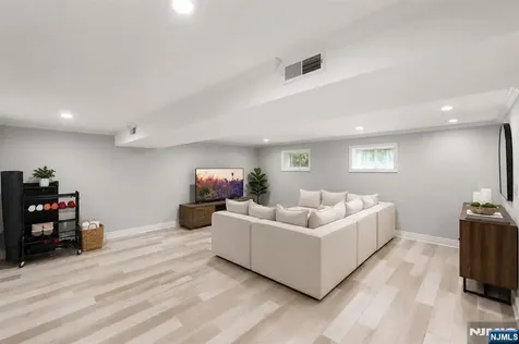 34 N Middletown Road Montvale NJ 07645