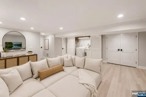 34 N Middletown Road Montvale NJ 07645