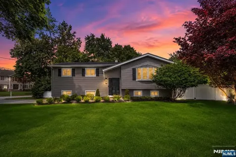 34 N Middletown Road Montvale NJ 07645