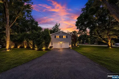 34 N Middletown Road Montvale NJ 07645