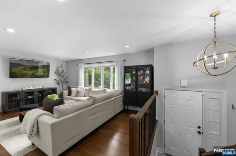 34 N Middletown Road Montvale NJ 07645