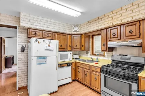 301 S Boulevard Saddle Brook NJ 07663