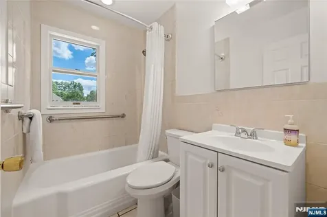 166 Beverly Hill Road Clifton NJ 07012