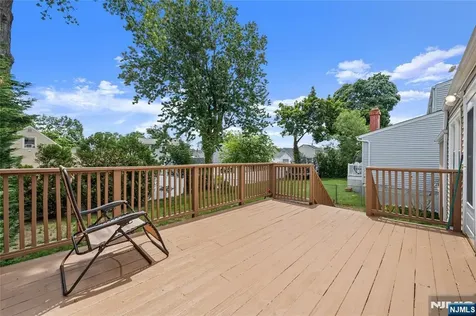 166 Beverly Hill Road Clifton NJ 07012