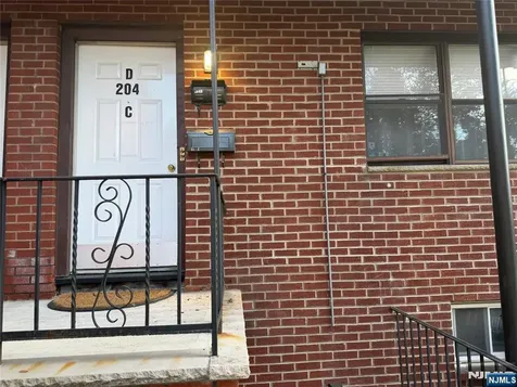 204 Terhune Lodi NJ 07644