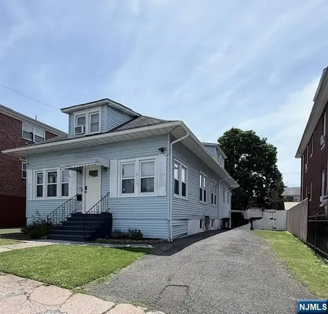 436-438 Knickerbocker Avenue Paterson NJ 07503
