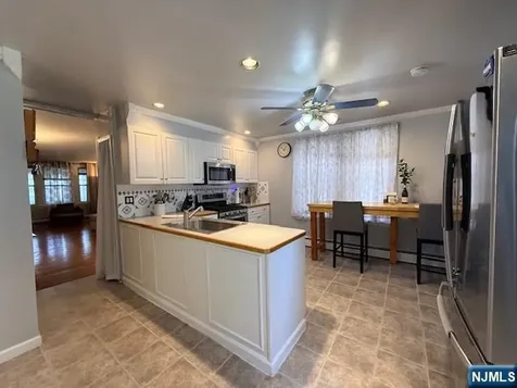 436-438 Knickerbocker Avenue Paterson NJ 07503