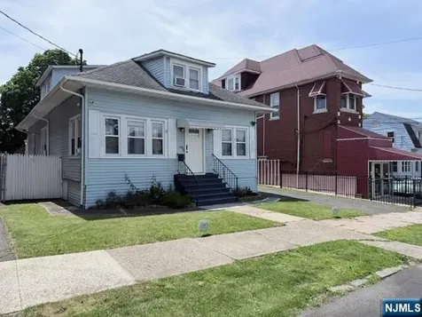 436-438 Knickerbocker Avenue Paterson NJ 07503