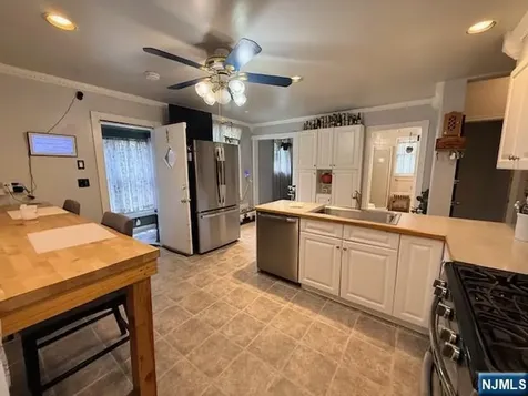 436-438 Knickerbocker Avenue Paterson NJ 07503