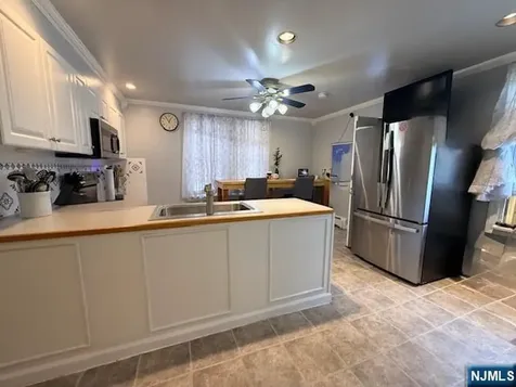 436-438 Knickerbocker Avenue Paterson NJ 07503