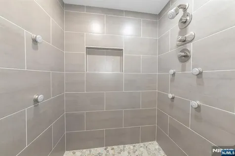 2105 Harmon Cove Tower Secaucus NJ 07094