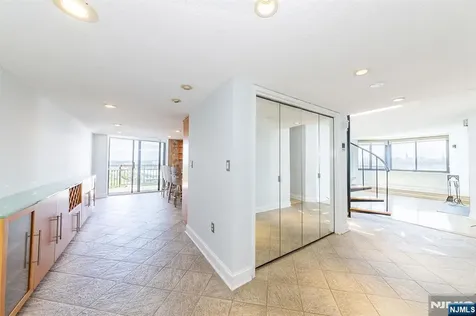 2105 Harmon Cove Tower Secaucus NJ 07094