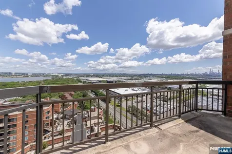 2105 Harmon Cove Tower Secaucus NJ 07094