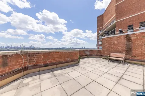2105 Harmon Cove Tower Secaucus NJ 07094