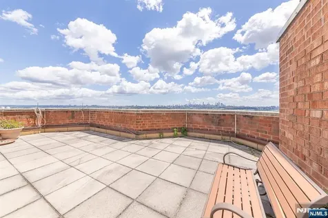 2105 Harmon Cove Tower Secaucus NJ 07094
