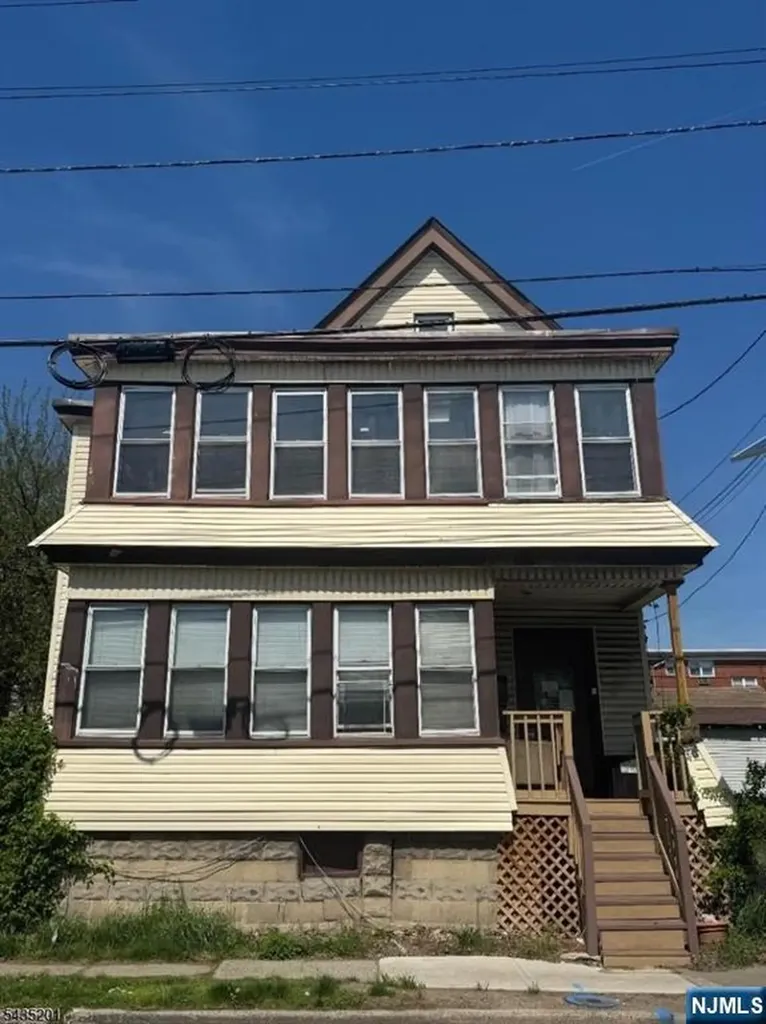 53 Washington Avenue Irvington NJ 07111