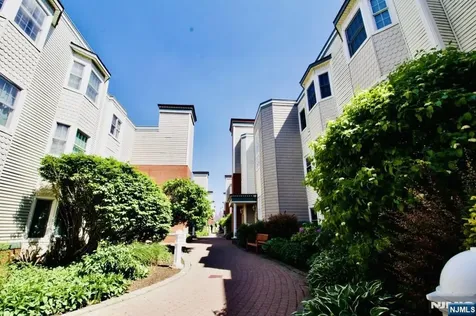 340 The Promenade Edgewater NJ 07020
