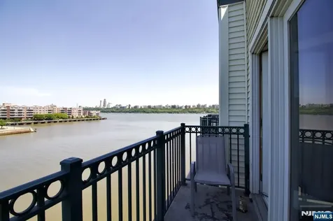 340 The Promenade Edgewater NJ 07020