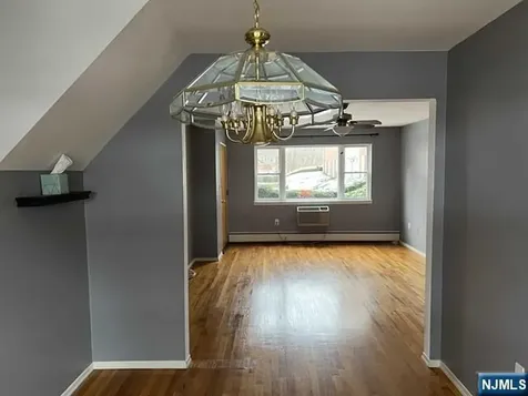17 Manchester Court Wayne NJ 07470