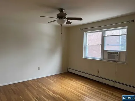 17 Manchester Court Wayne NJ 07470