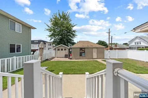 566 2nd Street Carlstadt NJ 07072