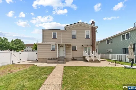 566 2nd Street Carlstadt NJ 07072