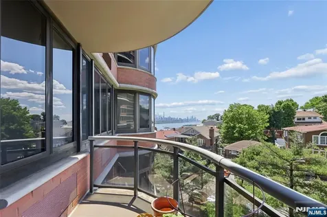 100 Carlyle Drive Cliffside Park NJ 07010