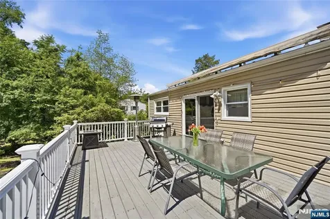 8 Nottingham Drive East Brunswick NJ 08816