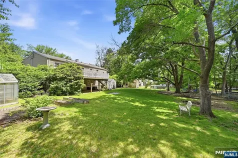 8 Nottingham Drive East Brunswick NJ 08816